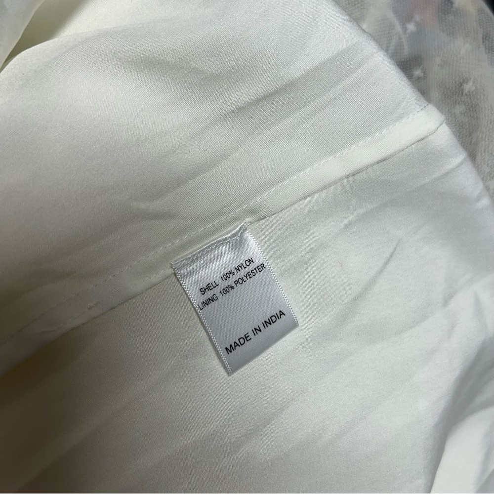 Ivy City Co. white Aline mesh overlay tired maxi dress size XS brand new - Picture 5 of 7